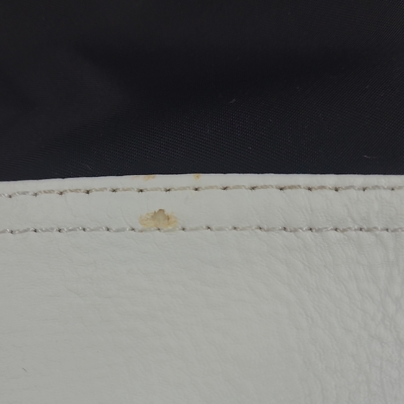 Steve Madden Black and White Duffle/Travel Bag Sporty Design - Picture 6 of 12